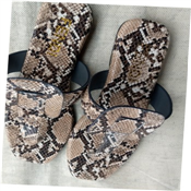  Ladies Fashion Flat Slippers 