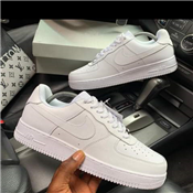 NIKE SNEAKERS(uk size) 