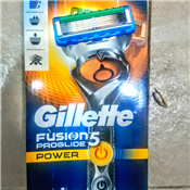 GILLETTE FUSION POWER RAZOR