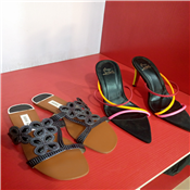 Ladies sandals