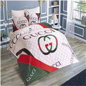 Direct Bedding Set With 4 Pillowcases