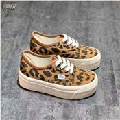 Unisex Lightweight Running Slip On Tennis Sneakers 