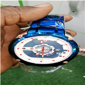 Fancy blue chain wristwatch 