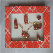 Designer Chain Button