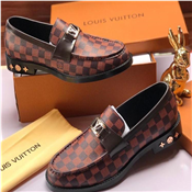 LOIUS VUITTON Men's Corporate Shoe