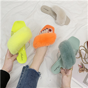WOMEN FASHION SLIPPERS