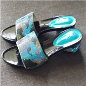 WOMEN FASHIONABLE LOW HEEL SLIPPERS