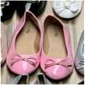 LADIES FLAT SHOES