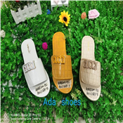 Ladies slippers