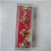 Designer Chain Button