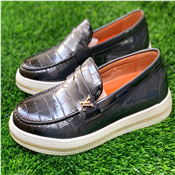 Loius Vuitton Sneakers Shoe