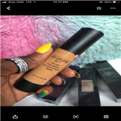 Flawless Ivy oil-control foundation