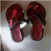 LADIES SLIPPERS