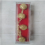 Designer Chain Button