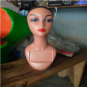 Head mannequin